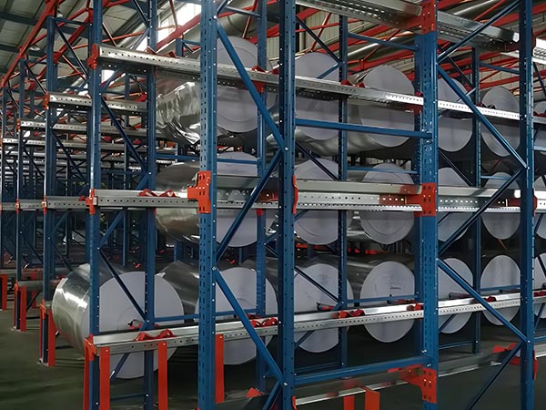 新能源行业仓库货架怎么选择