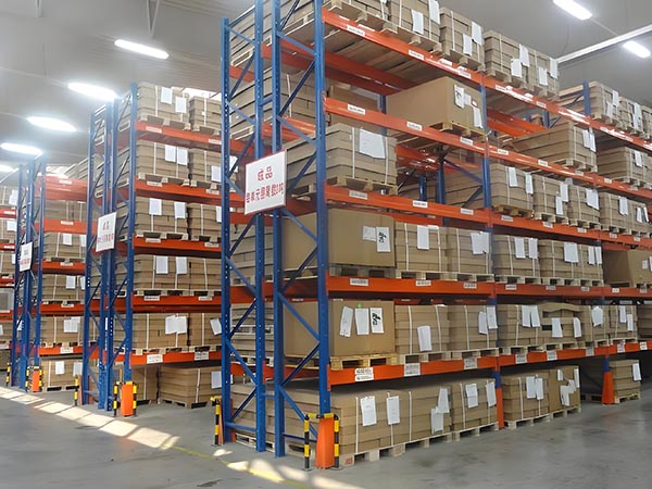 如何选择合适的仓库货架