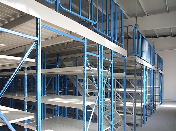 定制阁楼货架平台的细节是什么