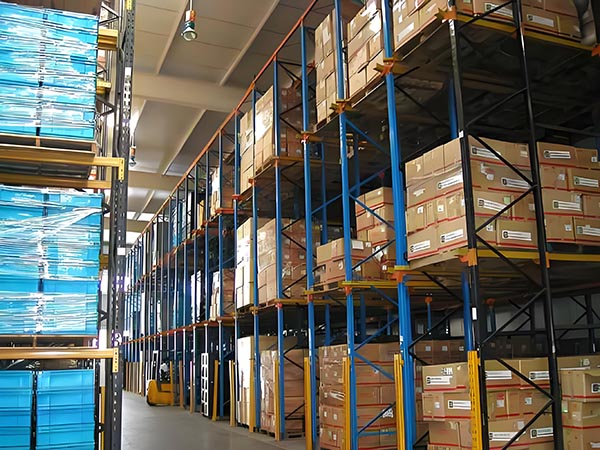 贯通式货架适合放置什么样的货物